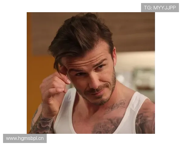 贝克汉姆退役后生活照，豪宅里喝咖啡都像拍大片啊！